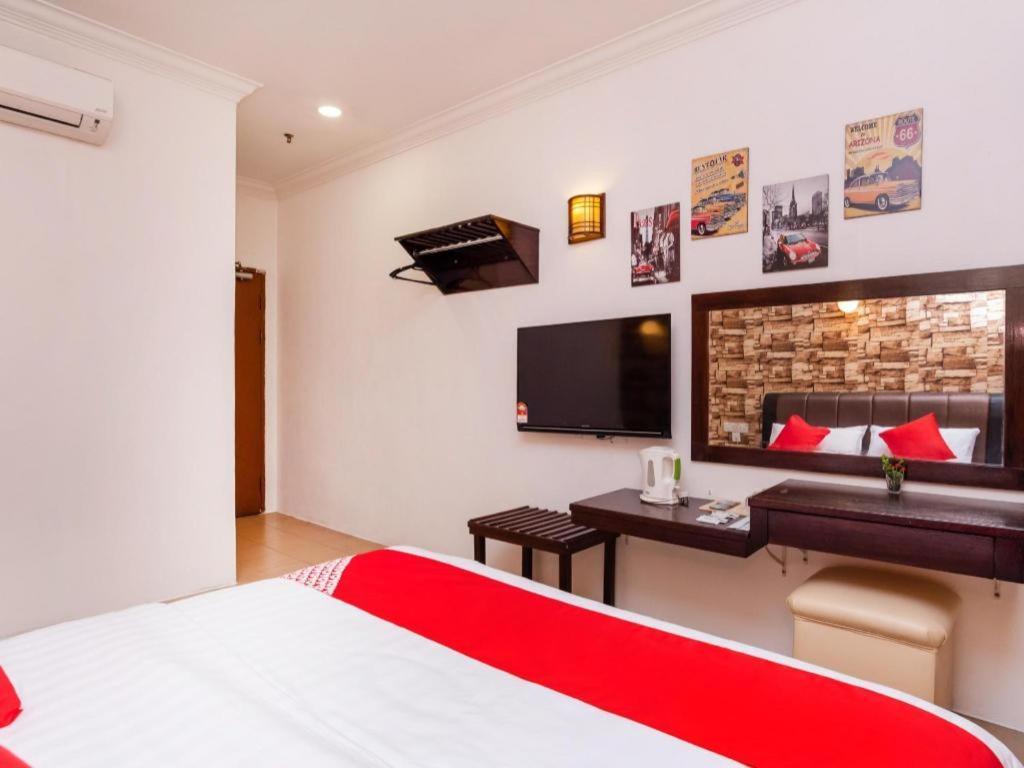 Super Oyo 1114 Neo Pegasus Hotel Segamat Dış mekan fotoğraf