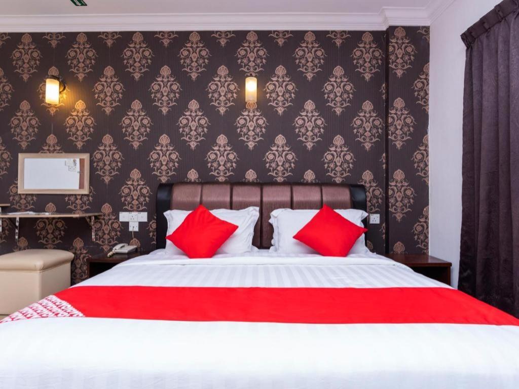 Super Oyo 1114 Neo Pegasus Hotel Segamat Dış mekan fotoğraf
