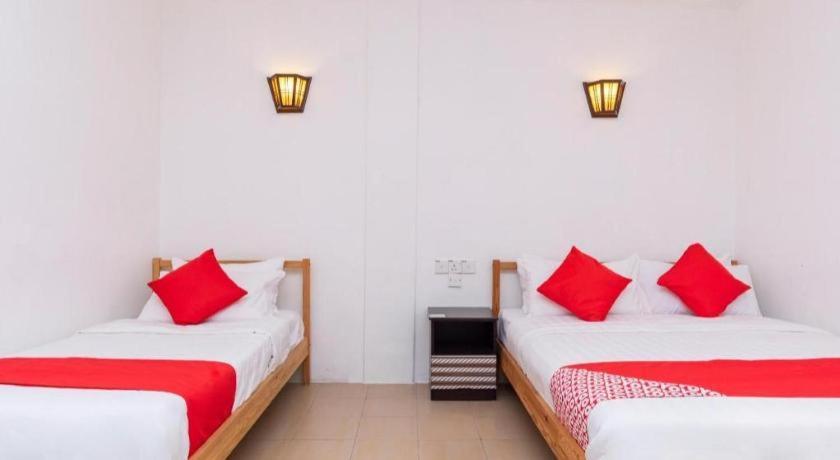 Super Oyo 1114 Neo Pegasus Hotel Segamat Dış mekan fotoğraf