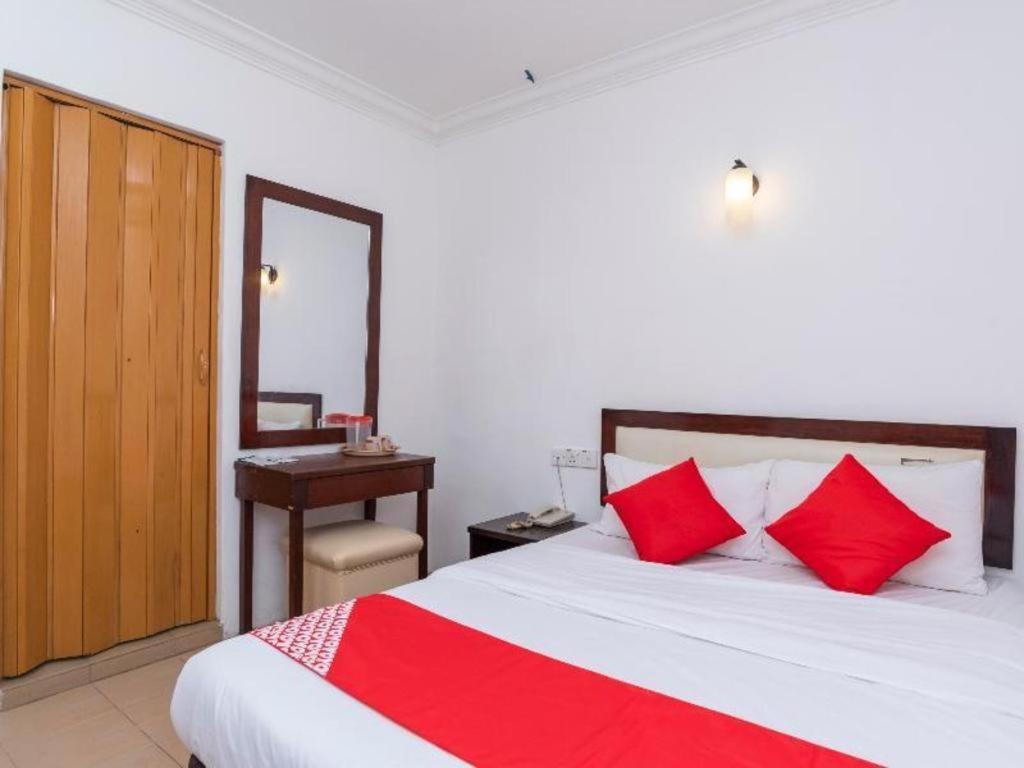 Super Oyo 1114 Neo Pegasus Hotel Segamat Dış mekan fotoğraf