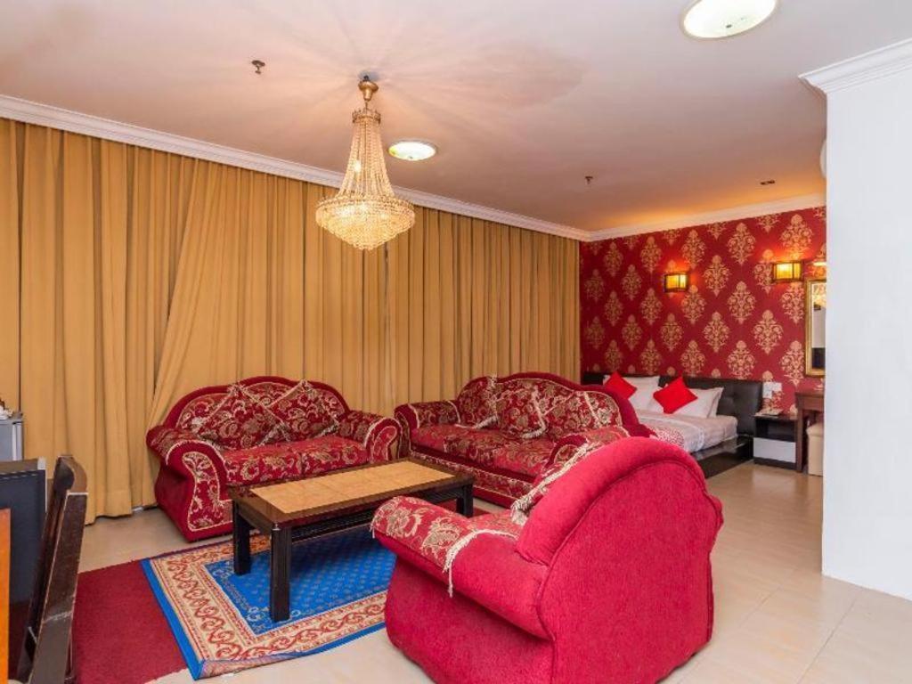 Super Oyo 1114 Neo Pegasus Hotel Segamat Dış mekan fotoğraf