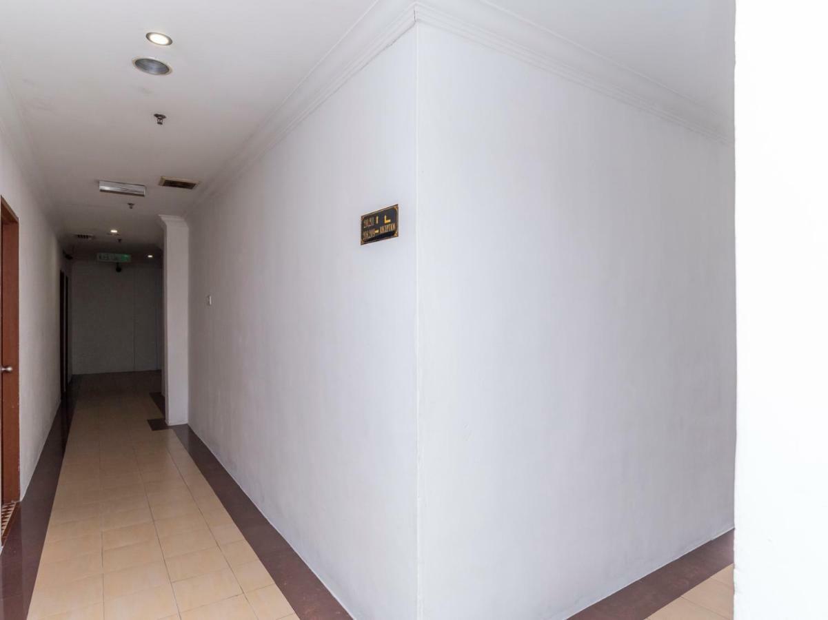 Super Oyo 1114 Neo Pegasus Hotel Segamat Dış mekan fotoğraf